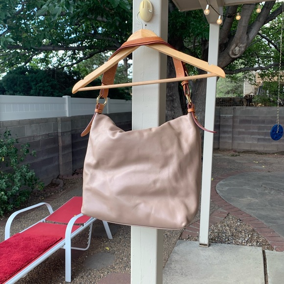 Dooney & Bourke taupe vacheta leather shoulder bag 15X15X6 inches - Picture 5 of 14